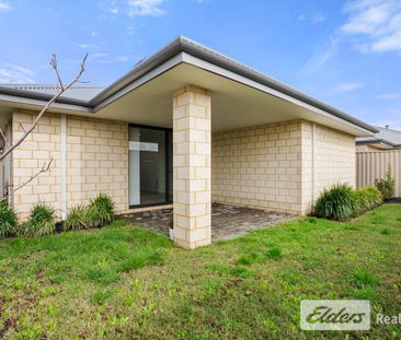 13 Benderson Road, Champion Lakes, WA 6111 - Photo 3