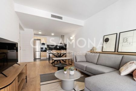 Modern and Chic Apartment in Gracia with Private Balcony - Photo 3