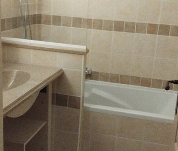 Appartement - Mallemort (13370) - 47.7 m² - - Photo 6