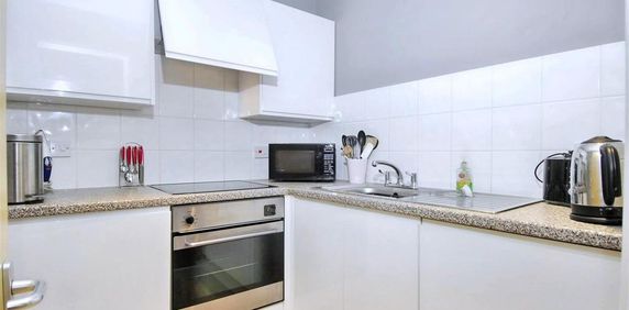 Studio to rent - Photo 2