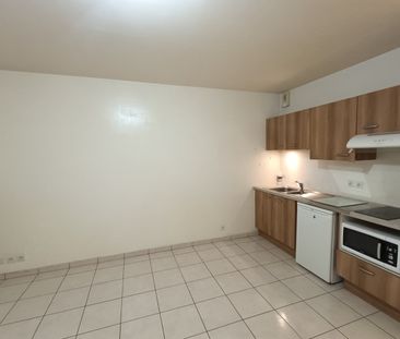 Location Appartement 1 pièce 25m² - Photo 2