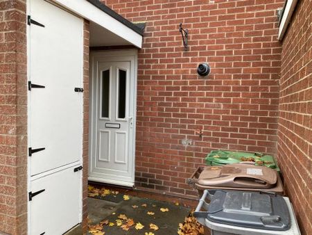 1 bedroom flat to rent - Photo 2