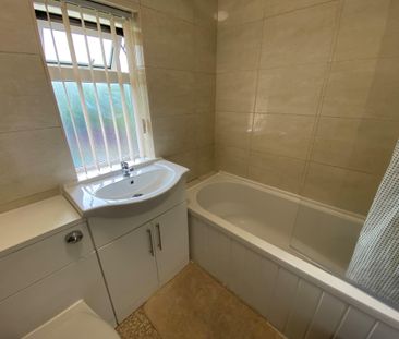 Miles Hill Avenue, Leeds - Photo 4