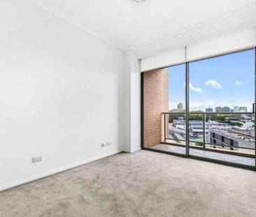 240/806 Bourke Street, Waterloo - Photo 2