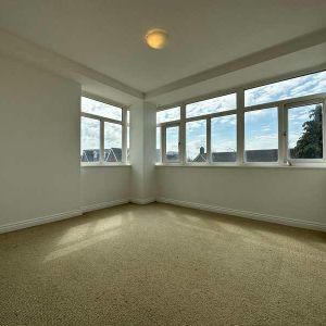 Tavistock Avenue, London, E17 - Photo 2