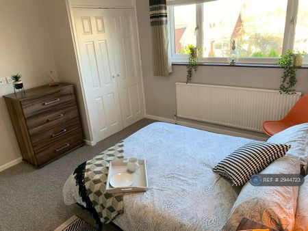 1 bedroom in a house share to rent - Photo 5