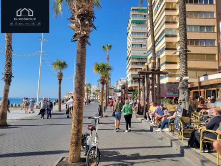 3 bedroom luxury Flat for rent in Benidorm, Spain - Photo 4