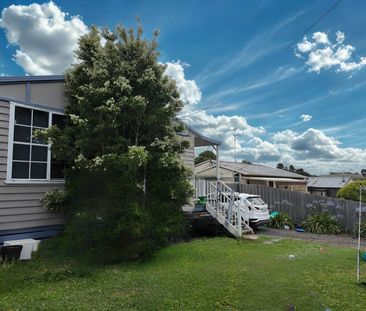 Spacious Home with Large Backyard & Powered Shed – Lease Break Oppo... - Photo 1