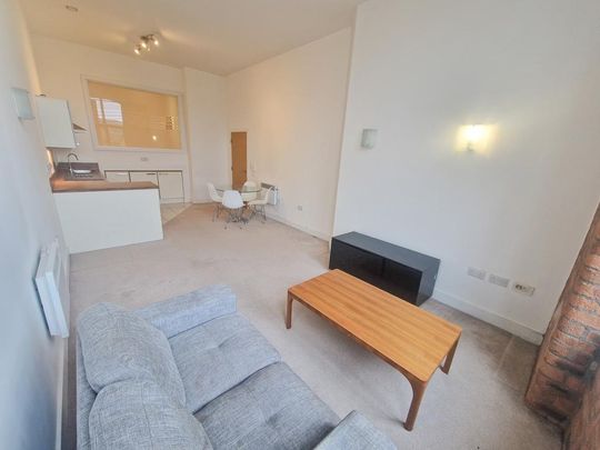 3 bedroom flat to rent - Photo 1