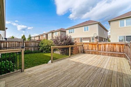 For Lease - 475 Zuest Crescent, Milton, Ontario - Photo 3