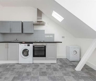 Wickham Lane, London, SE2 - Photo 2