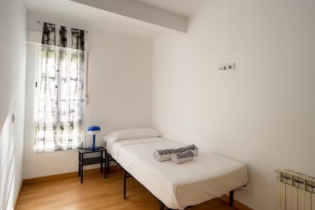 Calle de Hernán Cortés, Leganés, Community of Madrid 28911 - Photo 4