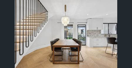 High quality renovated home in prized location - Photo 2