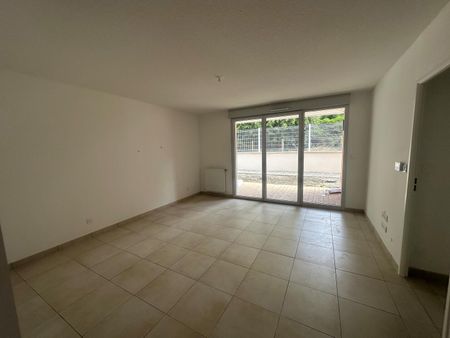 location Appartement T3 DE 59.62m² À ESCALQUENS - Photo 2