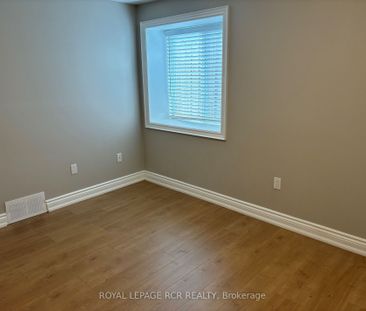 For Lease - 35 Sandringham Circle, Orangeville, Ontario - Photo 3