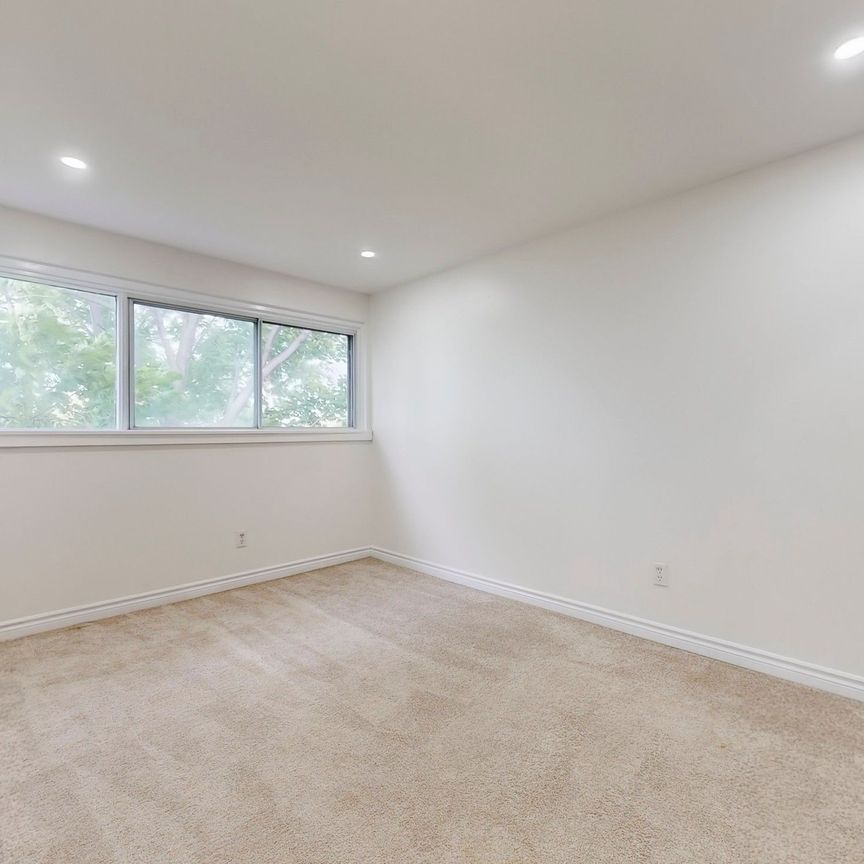 For Lease - 400 bloor Street Unit# 64, Mississauga, Ontario - Photo 1
