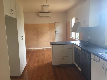 Spacious Family Home in Prime Harristown Location - Photo 5