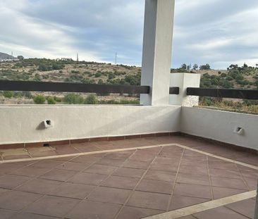 Casa adosada de alquiler en Valle Romano Golf - Photo 4