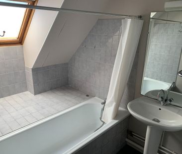 Location Appartement 1 pièce 36m² - Photo 2