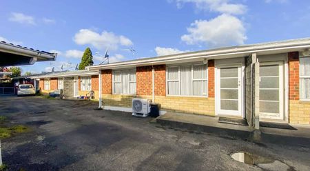 CITY CENTRE - 2 BEDROOMS - Photo 3