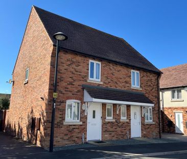 2 bedroom semi-detached house to rent - Photo 2