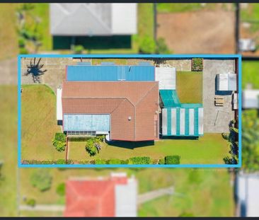 Charming Classic Home in a Quiet Brighton Street - Photo 1