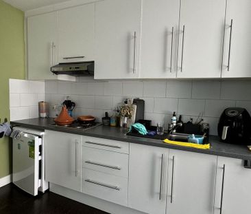 Appartement te huur in Berchem voor € 750 met 1 slaapkamer - Foto 2