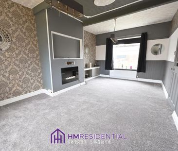 4 bedroom terraced house to rent - Photo 4