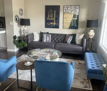 Cozy 3 bedroom duplex available in the community of Evanston — 3 Bedrooms Duplex - Photo 1