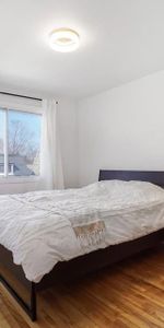 5½ lumineux rénové à Laval-des-Rapides – Disponible immédiatement. - Photo 3