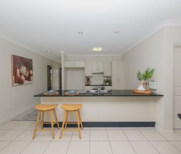 Family home in Bushland Beach - Photo 6