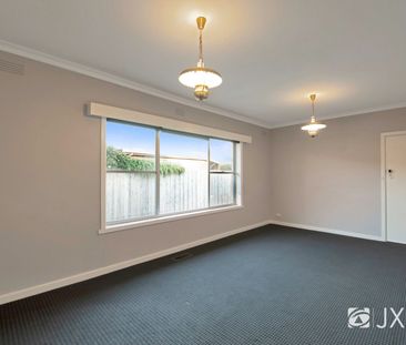 37 Gnarwyn Road, 3163, Carnegie Vic - Photo 6