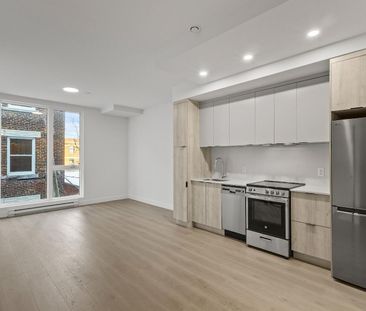 2161 Melrose - Photo 6