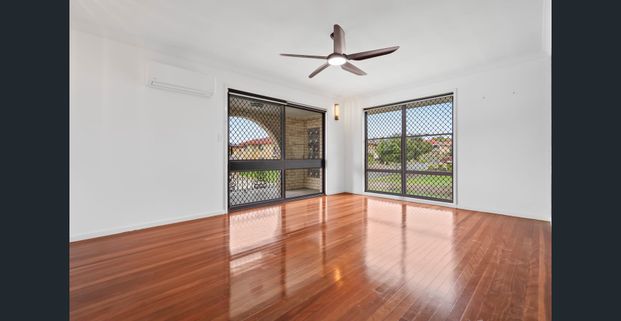 Spacious 4bedrooms upper Level unit for rent! - Photo 1