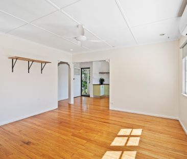 Now Available for Rent – Character Queenslander with Space, Style &... - Photo 2