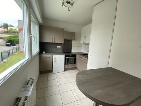 : Appartement 25.99 m² à SAINT PRIEST EN JAREZ - Photo 4