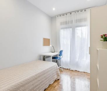 Calle de Andrés Mellado, Madrid, Community of Madrid 28015 - Photo 2