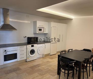 Alquiler de piso en Calle Luxemburgo - Photo 4