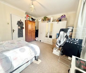 1 bedroom ground floor flat to rent - Photo 3