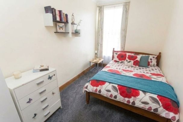 3 Bed Flat, Oxford Road, RG1 - Photo 1