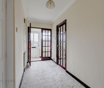 Gosforth Crescent, Dronfield - Photo 5