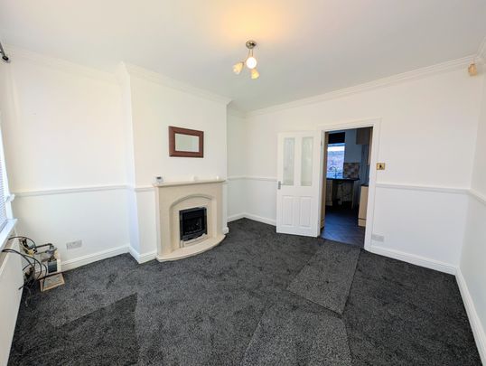 North Road, Chesterfield - Photo 1