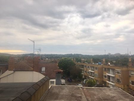 Studio Flat, Tottenham Lane, N8 - Photo 2