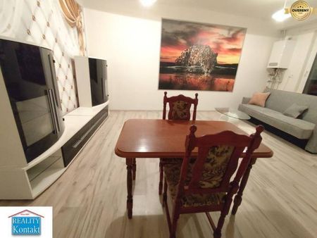 Na prenájom 2-izbový byt - Nové Zámky - Photo 2