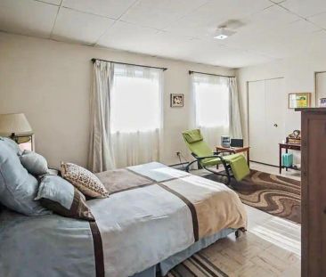 50 Speers Road — 1 Bedroom - Photo 2