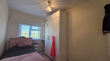 Southern Cottages, Surrey, TW19 - Photo 5