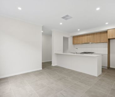 Spacious 4-Bedroom Family Home in Charlemont - Photo 2