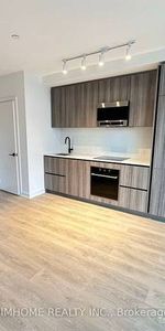 Yonge St/Eglinton Ave-Spacious New Sunny 1Bdrm 1Bath - Photo 4