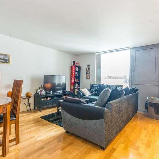 Highbury Stadium Square, Highbury, N5 - Photo 1