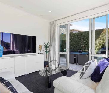 Hobsonville, 2 Bedrooms, $720 - Photo 5